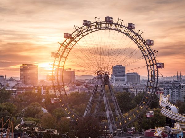 4 Tage Wien mit HP im Altes Kloster Hotel in Hainburg an der Donau, Niederösterreich inkl. Halbpension Wellnessurlaub europaweit online kaufen 4 Tage Wien mit HP im Altes Kloster Hotel in Hainburg an der Donau, Niederösterreich inkl. Halbpension Wellnessurlaub europaweit online kaufen
