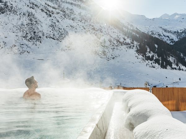 5 Tage Erholung & Abenteuer direkt am Gletscher in Hintertux, Tirol inkl. Vollpension Wellnessurlaub europaweit online kaufen 5 Tage Erholung & Abenteuer direkt am Gletscher in Hintertux, Tirol inkl. Vollpension Wellnessurlaub europaweit online kaufen