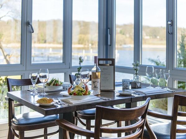 6 Tage Exklusiver Kurzurlaub mit Frühstück am See in Werder, Brandenburg inkl. Frühstück Wellnessurlaub europaweit online kaufen 6 Tage Exklusiver Kurzurlaub mit Frühstück am See in Werder, Brandenburg inkl. Frühstück Wellnessurlaub europaweit online kaufen