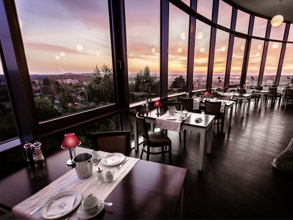 7 Tage Luxus und Natur Pur in Wüstenrot, Baden-Württemberg inkl. Halbpension Plus Wellnessurlaub europaweit online kaufen 7 Tage Luxus und Natur Pur in Wüstenrot, Baden-Württemberg inkl. Halbpension Plus Wellnessurlaub europaweit online kaufen