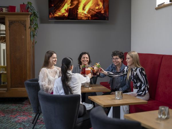 Best Friends im Schwarzwald - 6 Tage in Haslach-Schnellingen, Baden-Württemberg inkl. Halbpension Wellnessurlaub europaweit online kaufen