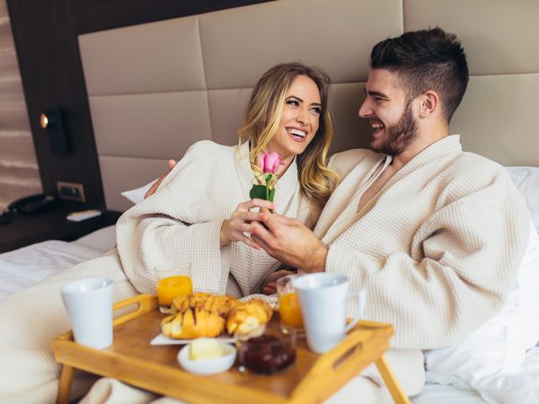 Bettgeflüster - 3 Tage kuscheln und relaxen in Südheide, Niedersachsen inkl. Halbpension Wellnessurlaub europaweit online kaufen