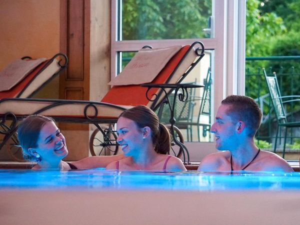 Genießertage im Altmühltal - 7 Tage Wellness in Titting OT Emsing, Bayern inkl. Halbpension Plus Wellnessurlaub europaweit online kaufen Genießertage im Altmühltal - 7 Tage Wellness in Titting OT Emsing, Bayern inkl. Halbpension Plus Wellnessurlaub europaweit online kaufen